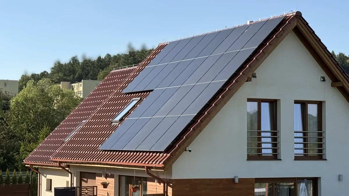 Dom z instalacją fotowoltaiczną wykonaną przez SK ENERGY GROUP