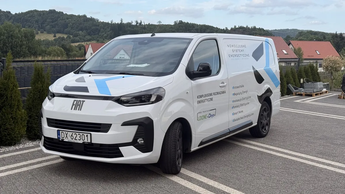 Firmowy bus SK ENERGY GROUP
